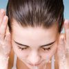 Rửa mặt đúng cách theo lời khuyên từ bác sĩ da liễu