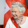 Vương miện và bộ sưu tập nữ trang đắt giá của nữ hoàng Elizabeth đệ nhị