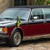 Ngắm xe Rolls-Royce độc nhất được "thửa riêng" cho Hoàng gia Anh