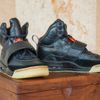 Đôi giày Nike x Kanye West lập kỷ lục đấu giá 2 triệu USD