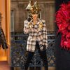 Nhìn lại thời trang của Cardi B ở Paris Fashion Week năm nay