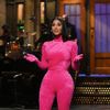 Kim Kardashian “bóc phốt” cả gia đình trên SNL