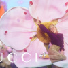Miley Cyrus kể chuyện về nước hoa Gucci Flora Gorgeous Gardenia