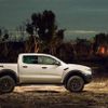 Ford Ranger "biến hình" với tiện nghi như một chiếc SUV cao cấp