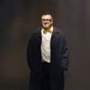 Nhà thiết kế thời trang danh tiếng Alber Elbaz qua đời vì Covid-19