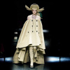 Jean Paul Gaultier Haute Couture Thu Đông 2021 - Cuôc song hành cùng Chitose Abe