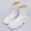 Tabi Boots - Đôi giày móng dê nổi tiếng của Maison Margiela