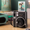 Máy ảnh Instax Mini 40 - Món phụ kiện thời trang cá tính