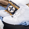 Làm sạch sneaker tức thì với mút gôm SneakERASERS
