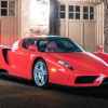 Siêu xe Ferrari Enzo 2003 được bán với giá 3,8 triệu USD