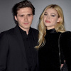 Nicola Peltz diện set đồ “sương sương” 500.000 USD xuống phố