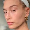 Hé lộ chu trình dưỡng da của Hailey Bieber