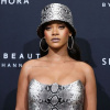 Rihanna và sở thích sưu tầm mũ bucket