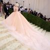 Dàn sao Hollywood gợi cảm trên thảm đỏ Met Gala 2021