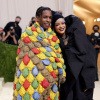 Ngắm lại những khoảnh khắc thảm đỏ MET Gala ấn tượng nhất của Rihanna