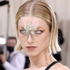 Người đẹp chuyển giới Hunter Schafer gây ấn tượng mạnh tại Met Gala