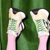 Stella McCartney thay đổi “cuộc chơi sneakers” với dòng sản phẩm bền vững