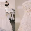 Chanel tốn hơn 1000 giờ hoàn thiện váy cho Kristen Stewart