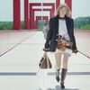 Louis Vuitton- Cruise 2022: Đắm chìm vào vũ trụ và thiên hà bao la