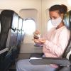 Học cách chăm sóc da khi phải bay xa trong mùa dịch bệnh nào!