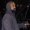 Kanye West mua mạng xã hội của hãng Parlement để được tự do ngôn luận