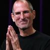 Một đôi dép của Steve Jobs được bán đấu giá hơn … 5 tỷ đồng