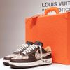 Đôi giày Louis Vuitton x Nike Air Force 1 đầu tiên được bán với giá hơn 8 tỷ đồng