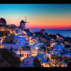 Santorini, Hy Lạp - Một trong những hòn đảo đẹp nhất thế giới.
