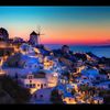 Santorini, Hy Lạp - Một trong những hòn đảo đẹp nhất thế giới.
