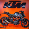 KTM Duke 250 2022 thêm màu mới, giá không đổi