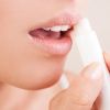 Hè đến rồi đừng quên dùng son dưỡng ẩm sâu và tạo màu cho môi nhé!