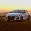 Nissan Altima 2023 ra mắt với lưới tản nhiệt và hệ thống giải trí mới
