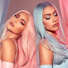Kylie Jenner cùng bạn thân hợp tác ra mắt BST trang điểm mới