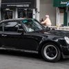 Ông Chủ Trung Nguyên - Đặng Lê Nguyên Vũ cầm lái Porsche 911 Carrera G