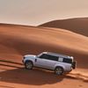 Land Rover Defender 130 có giá bán khởi điểm từ 5,779 tỷ đồng tại Việt Nam