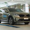 Kia Sorento PHEV cập bến đại lý: khác biệt so với bản chạy xăng và diesel, giá từ 1,4 tỷ đồng