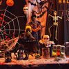 Đồ chơi hóa trang Halloween vắng khách, bí ngô trang trí “cháy hàng”