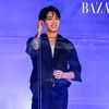 JungKook (BTS) bất ngờ “mở mini concert” tại Times Square, New York