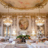 Bước vào khách sạn Le Meurice từng tổ chức tiệc cưới của Picasso