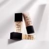BST kem nền NARS Foundation Your Way giúp làn da phản chiếu ánh sáng