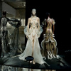 Triển lãm “Iris van Herpen: Sculpting the Senses” ở bảo tàng Pháp