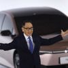 Cháu trai nhà sáng lập Toyota từ nhiệm vị trí CEO, mở đường cho sự bùng nổ xe điện
