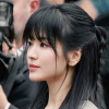 Song Hye Kyo gây sốt ở Milan Fashion Week