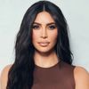 Thói quen giúp Kim Kardashian giữ thân hình đồng hồ cát