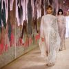 Christian Dior Couture Thu Đông 2023 -  Cảm hứng từ Nữ thần đương đại