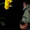 Prada giới thiệu túi đeo vai hình lưỡi liềm Prada Arqué mùa thu 2023