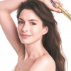 Shiseido x Anne Hathaway: “Bông hồng không tuổi” với thông điệp Potential Has No Age