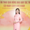 Hoa hậu Hoàng Thanh Nga chăm chỉ hoạt động thiện nguyện cuối năm
