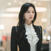 Thời trang "nữ tài phiệt" đầy quyền lực của Kim Ji Won trong "Queen of Tears"
