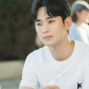 Kim Soo Hyun mặc áo trăm triệu đồng trong phim 'Nữ hoàng nước mắt'